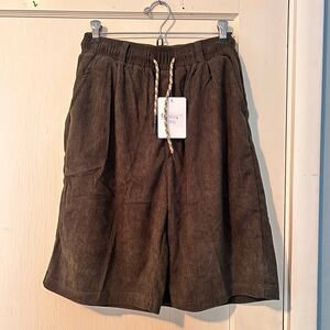 Lightweight corduroy drawstring shorts
